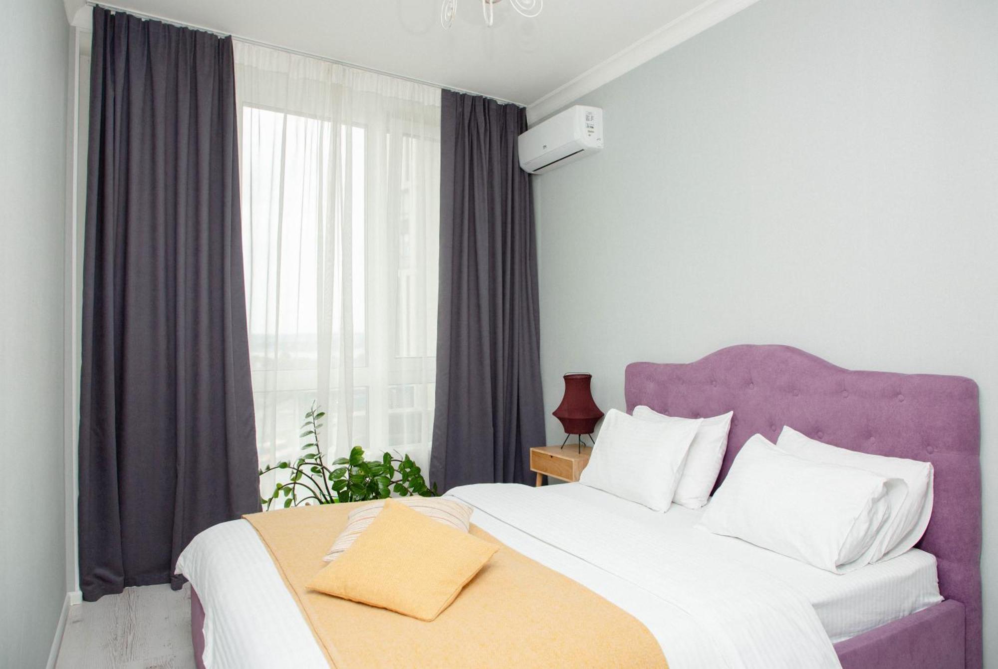 Slavutich apartment number 3 Kiev Exterior foto